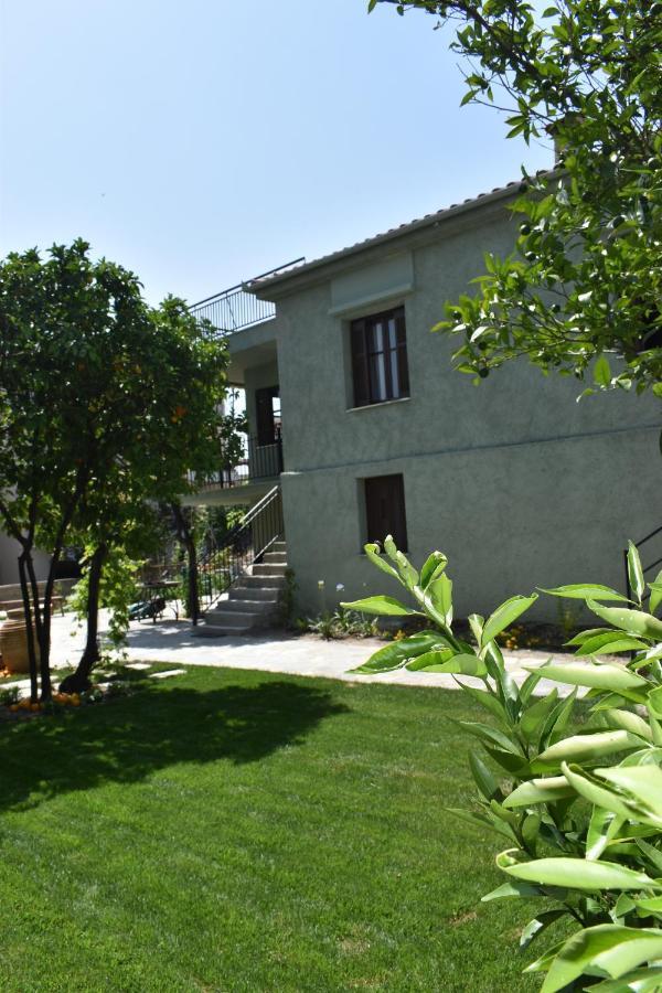 Villa Betty'S Garden House Néa Ankhíalos Exterior foto