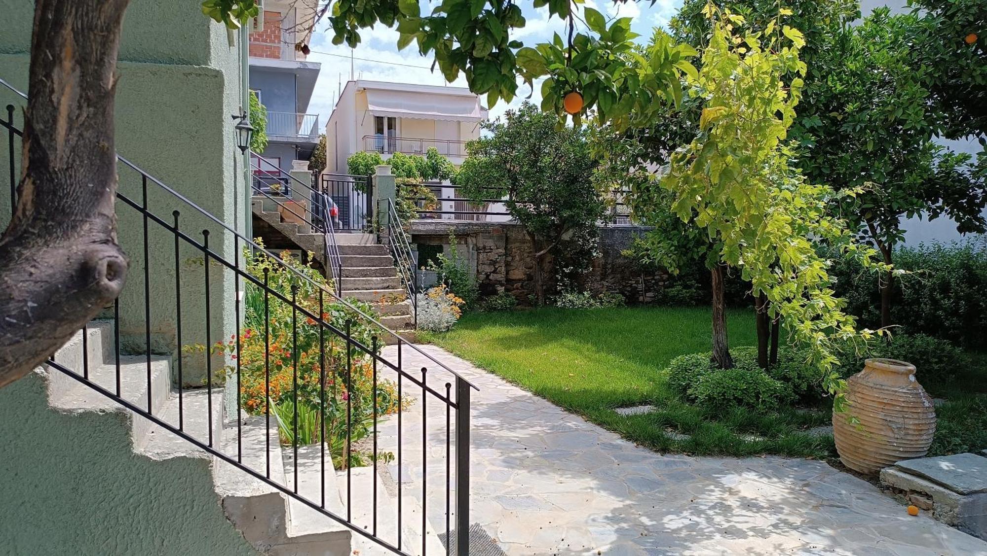 Villa Betty'S Garden House Néa Ankhíalos Exterior foto